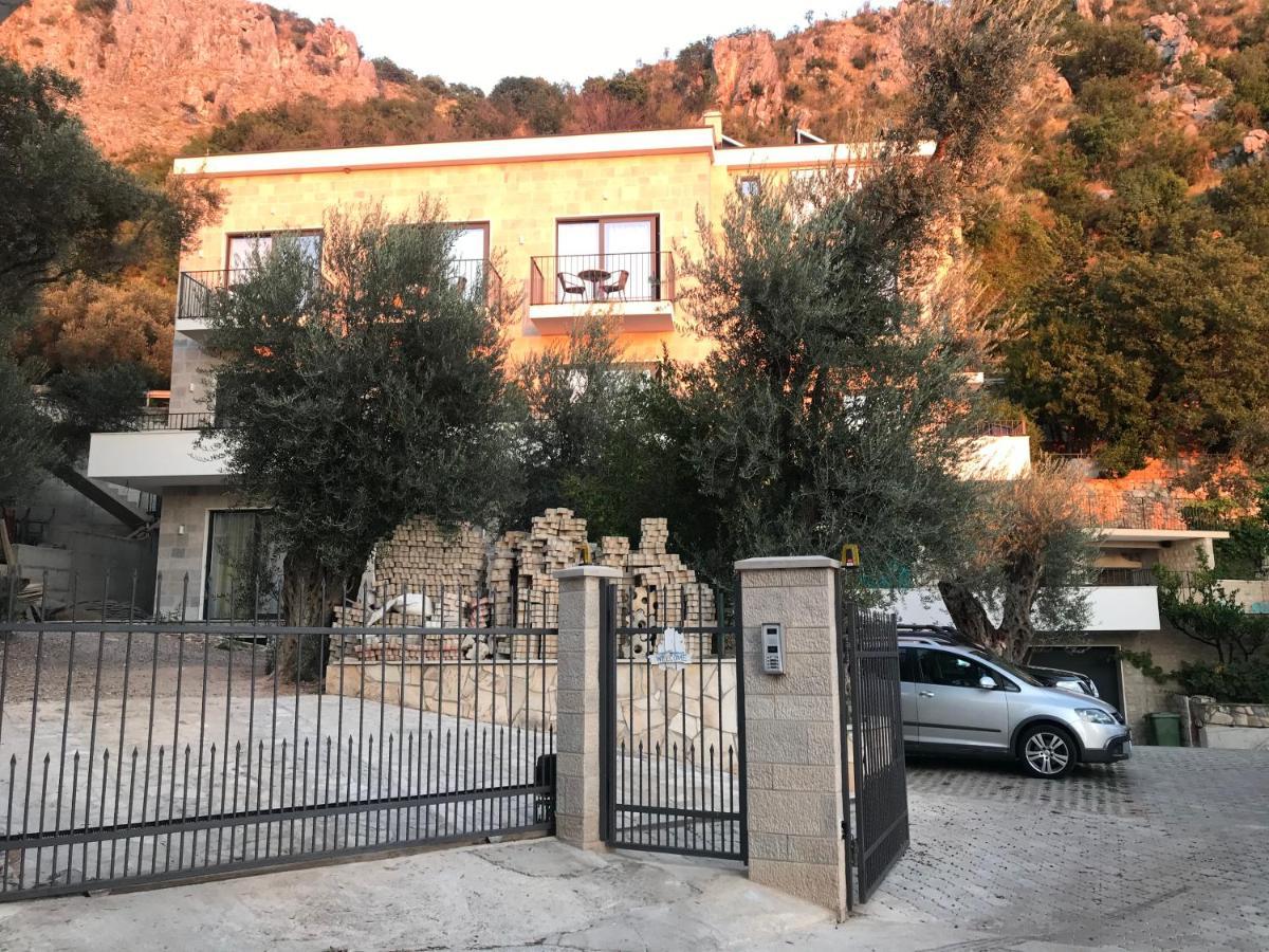 Rezevici Boutique Villa Petrovac 外观 照片